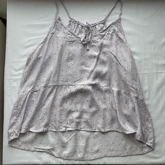 light purple flowy tank top available for just $10! - Picture 2 of 3